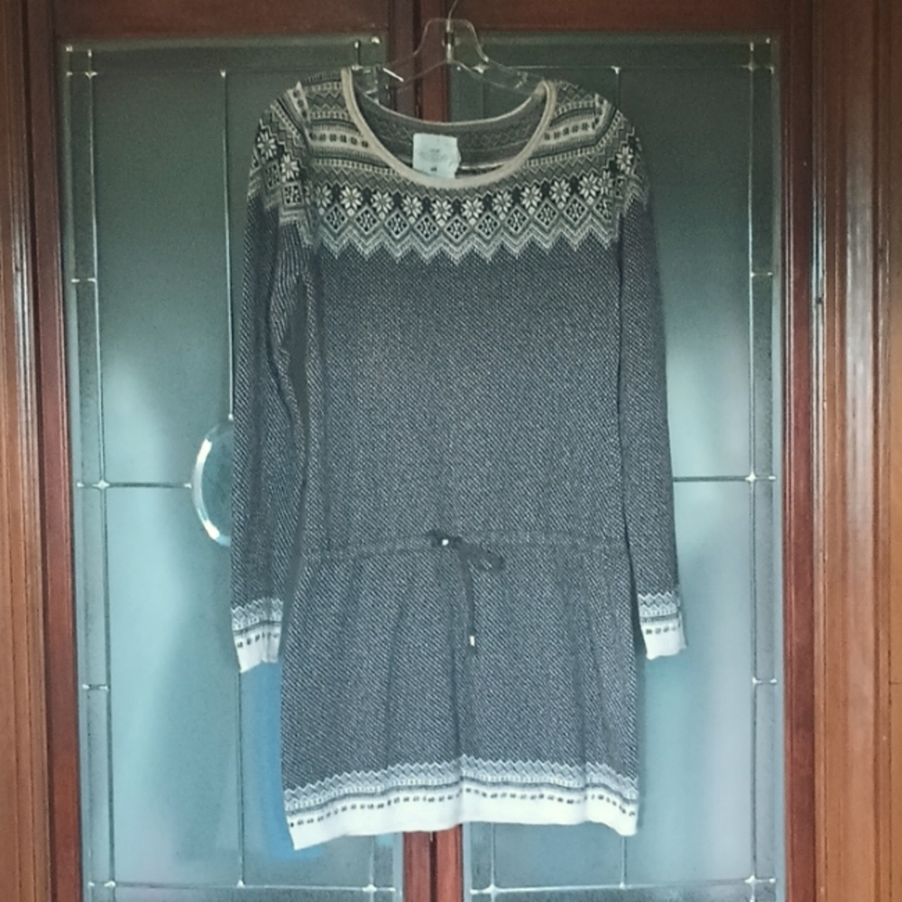 H&M size med grey/beige sweater